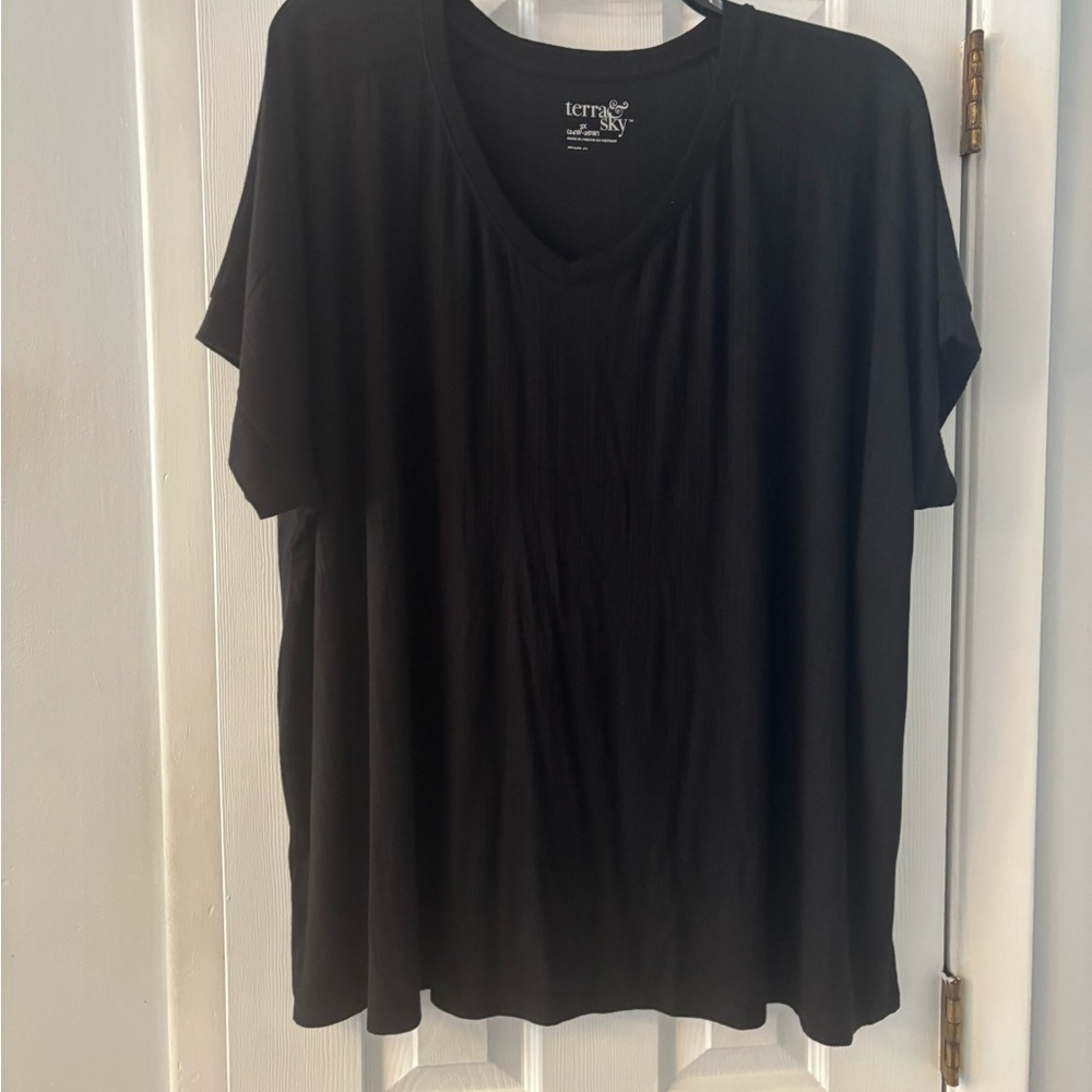Terra & Sky Black Oversized Short Sleeve T-Shirt